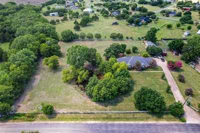511 Farrar Road, Waxahachie TX 75165