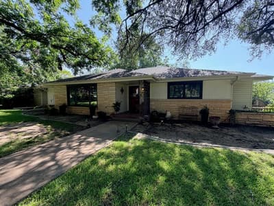 804 N Elm Street, Comanche TX 76442 - Photo 2