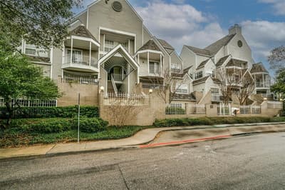 1001 Liberty # 123, Dallas TX 75204