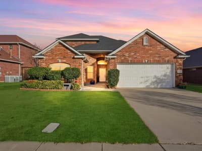 8320 Bandelier Trail, Fort Worth TX 76137
