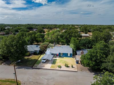 1114 W Dyer Street, Breckenridge TX 76424