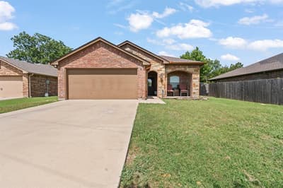 417 Nelson Street, Godley TX 76044
