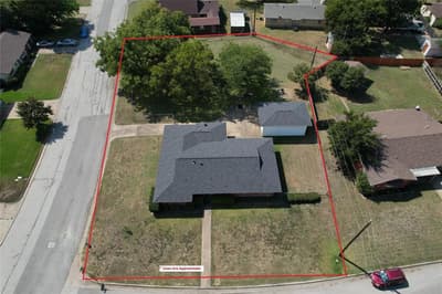 240 Smith Street, Burleson TX 76028