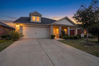 2329 Julia Lane, Forney TX 75126 - Photo 2