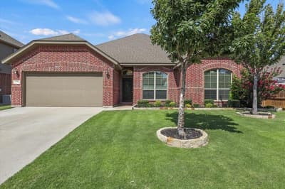 1109 Nottingham Trail, Saginaw TX 76179