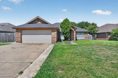 7405 Emerywood Lane, Fort Worth TX 76137