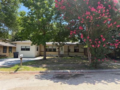 2005 Huntington Drive, Arlington TX 76010