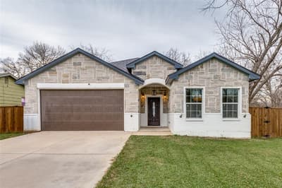 908 E Decatur Street, Ennis TX 75119