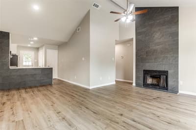 3000 Hilltop Drive, Euless TX 76039 - Photo 4