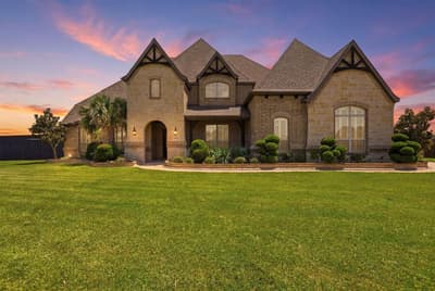 8260 Faithful Drive, Waxahachie TX 75167