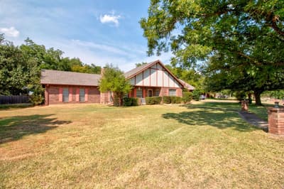 1219 Kiowa Drive E, Lake Kiowa TX 76240 - Photo 2