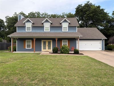 310 Glen Rose Avenue, Cleburne TX 76033