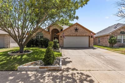 313 Leisure Lane, Waxahachie TX 75165