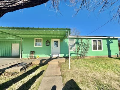 238 S 8th Street, Jacksboro TX 76458
