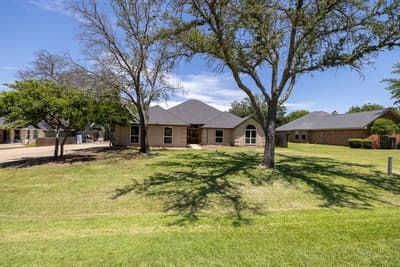 612 Aqua Vista Drive, Granbury TX 76049