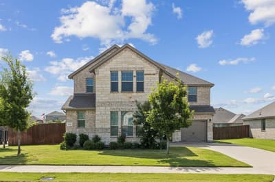 622 Summer Grove Drive, Midlothian TX 76065