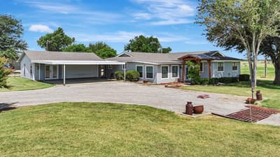 2561 County Road 248, Valley View TX 76272