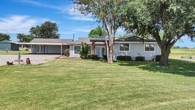 2561 County Road 248, Valley View TX 76272 - Photo 4