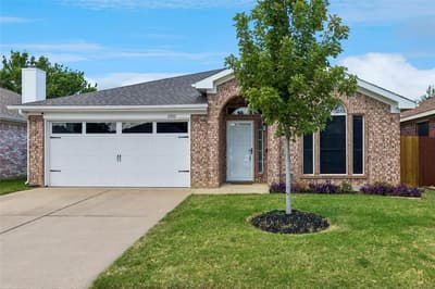 2332 Cap Rock Lane, Fort Worth TX 76133