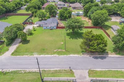 816 Balkan Drive, Lancaster TX 75134