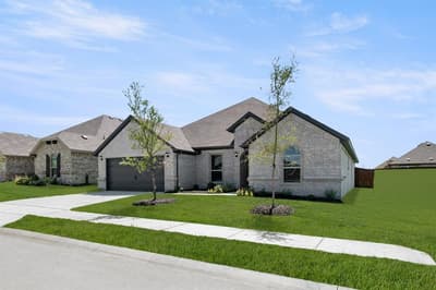 216 Comfort Drive, Godley TX 76044 - Photo 2