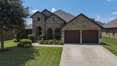 2955 Geneva Drive, Grand Prairie TX 75054