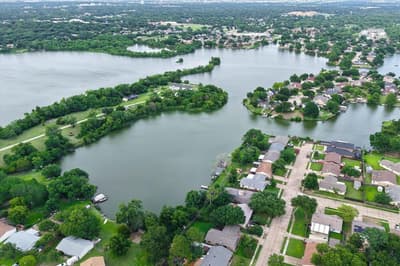 2001 Pebblebrook Trail, Irving TX 75060