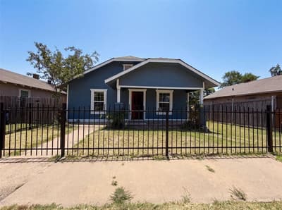 2832 Avenue I, Fort Worth TX 76105