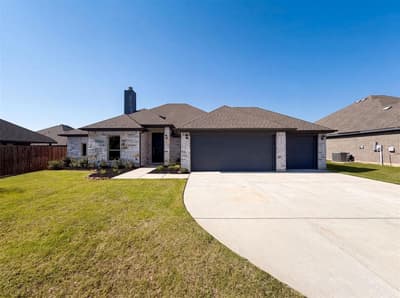 1530 Woodmere Drive, Krum TX 76249