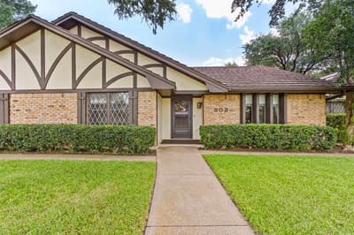 903 Green Rock Drive, Duncanville TX 75137