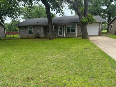 1530 W Groesbeck Street, Stephenville TX 76401
