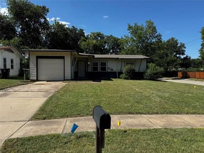 2009 Cloverdale Street, Arlington TX 76010