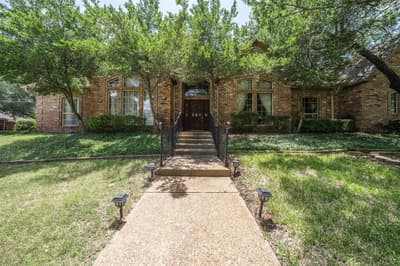 10000 Stony Point Drive, Woodway TX 76712 - Photo 2