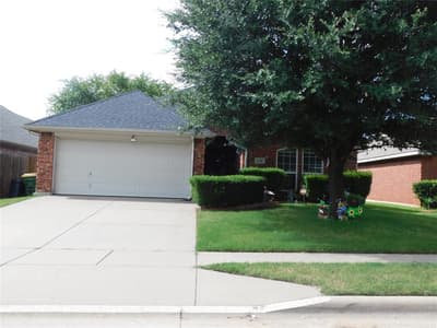 1516 Baslow Lane, Burleson TX 76028