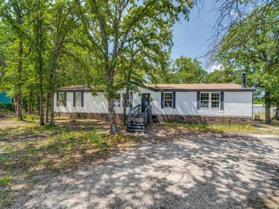 104 Arunda Court, Weatherford TX 76085