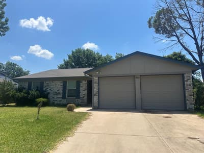 702 Meadowview Drive, Mansfield TX 76063