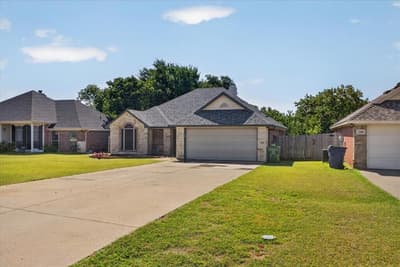 7206 Hackberry Court, Granbury TX 76048