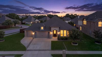 225 Rossville Drive, Midlothian TX 76065