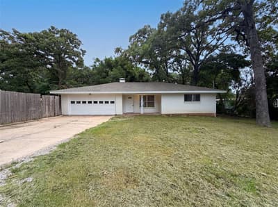 437 Denison Drive, Pottsboro TX 75076