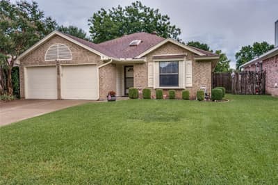 1409 Lincolnshire Way, Fort Worth TX 76134