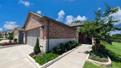 945 Hidden Eddy Drive, McKinney TX 75071