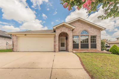 10212 Brea Canyon Road, Fort Worth TX 76108