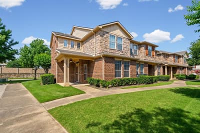 2204 Canterbury Park Drive, Grand Prairie TX 75050