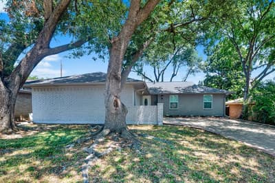 2309 Indian Creek Drive, Irving TX 75060