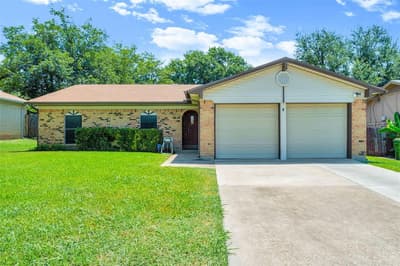 7616 Meadowbrook Drive, Watauga TX 76148