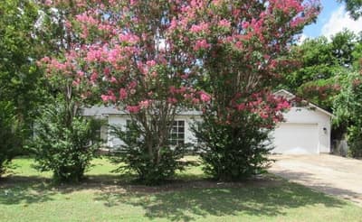 717 Tulane Street, Beverly Hills TX 76711 - Photo 2