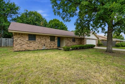1408 Inglewood Drive, Stephenville TX 76401 - Photo 2