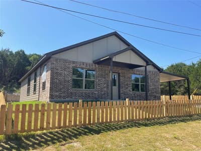 4311 Mountain Hollow Drive, Granbury TX 76048