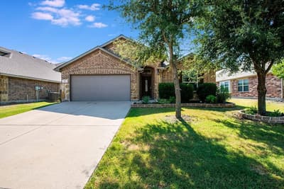 822 Graham Drive, Burleson TX 76028