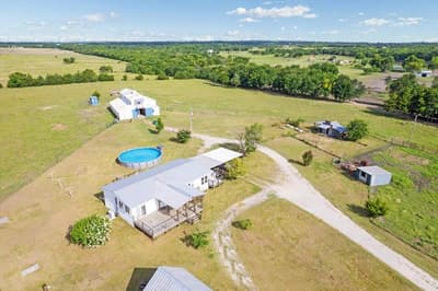 1154 Outlaw Trail, Wolfe City TX 75496